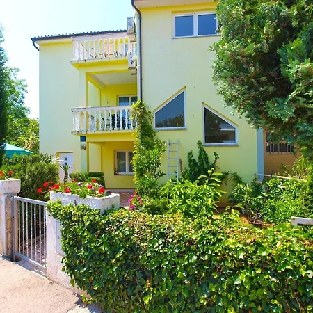 Апартаменты Fuer 7 Personen Ca 80 Qm In Stinjan, Istrien Istrische Riviera